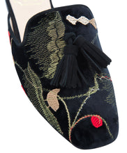 Load image into Gallery viewer, URSULA – Broccato Ricamo Nero