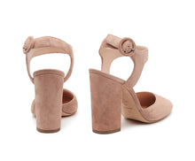 Carica l'immagine nel visualizzatore di Gallery, Coppia di decollete modello Franca viste da dietro