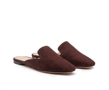 Carica l'immagine nel visualizzatore di Gallery, VIRNA - Camoscio Testa di Moro