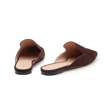 Carica l'immagine nel visualizzatore di Gallery, VIRNA - Camoscio Testa di Moro