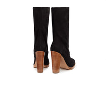 Carica l'immagine nel visualizzatore di Gallery, LEA - Camoscio Nero