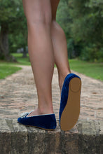 Carica l'immagine nel visualizzatore di Gallery, BRIGITTE – Velluto Blu Cobalto