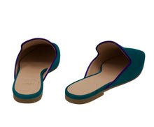 Carica l'immagine nel visualizzatore di Gallery, KATHARINE – Camoscio Blu Pavone