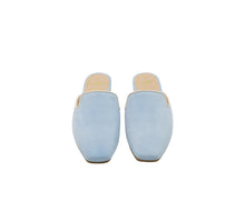 Carica l'immagine nel visualizzatore di Gallery, KATHARINE – Camoscio Sky