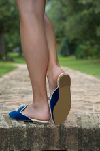 Carica l'immagine nel visualizzatore di Gallery, URSULA – Velluto Blu Cobalto