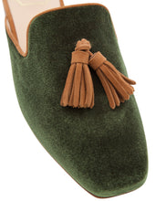 Carica l'immagine nel visualizzatore di Gallery, URSULA – Velluto Verde Militare