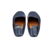 Carica l'immagine nel visualizzatore di Gallery, HOME SLIPPER DONNA -  Pelle saffiano e Raso Blu Notte/Cognac