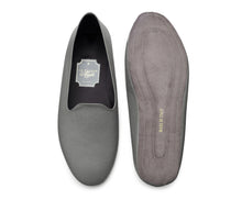 Carica l'immagine nel visualizzatore di Gallery, HOME SLIPPER DONNA - Pelle saffiano e Raso Grigio/Nero