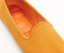 Carica l'immagine nel visualizzatore di Gallery, HOME SLIPPER DONNA - Camoscio e Raso Giallo Sole