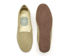 Carica l'immagine nel visualizzatore di Gallery, HOME SLIPPER DONNA - Camoscio e Raso Verde Salvia