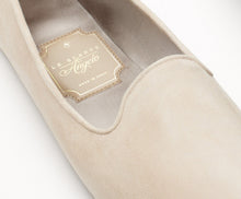 Carica l'immagine nel visualizzatore di Gallery, HOME SLIPPER DONNA - Camoscio e Raso Panna