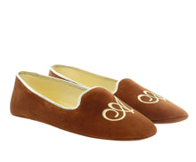 Carica l'immagine nel visualizzatore di Gallery, HOME SLIPPER DONNA - Camoscio / Raso - Marrone / Cognac