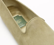 Carica l'immagine nel visualizzatore di Gallery, HOME SLIPPER UOMO - Camoscio e Raso Verde Salvia