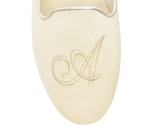 Carica l'immagine nel visualizzatore di Gallery, HOME SLIPPER UOMO - Camoscio / Raso - Panna / Cognac