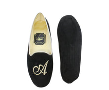 Carica l'immagine nel visualizzatore di Gallery, HOME SLIPPER UOMO - Camoscio / Raso - Nero / Cognac