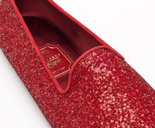 Carica l'immagine nel visualizzatore di Gallery, HOME SLIPPER UOMO - Glitter e Raso Rosso